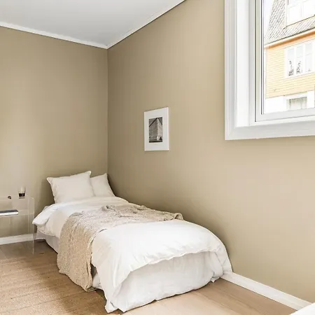 Sentral Leilighet Med Parkering Og Peis Bergen Exterior photo