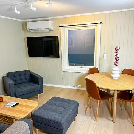 Sentral Leilighet Med Parkering Og Peis Bergen Exterior photo